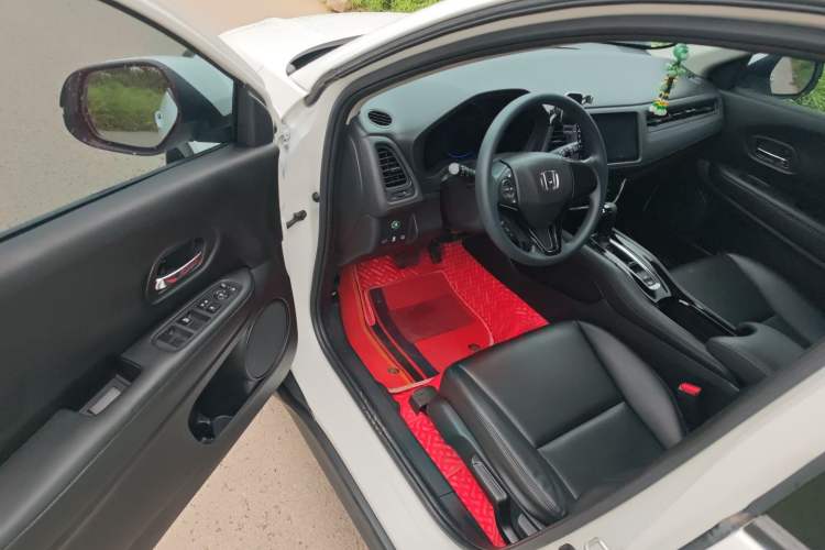 Used Honda Vezel 2019 220 TURBO CVT Elite Edition China VI Driver Seat