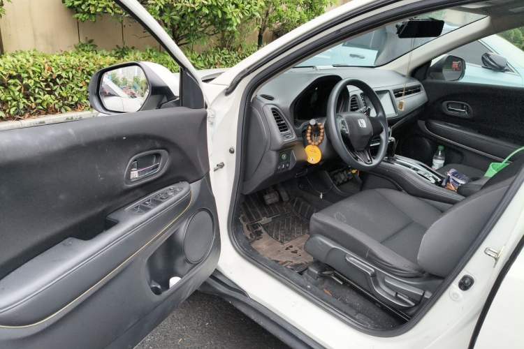 Used Honda Vezel 2019 220 TURBO CVT Elite Edition China VI Driver Seat
