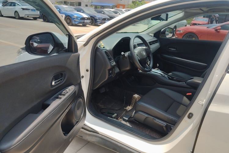 Used Honda Vezel 2019 1.5L CVT Pioneer Edition China V Driver Seat