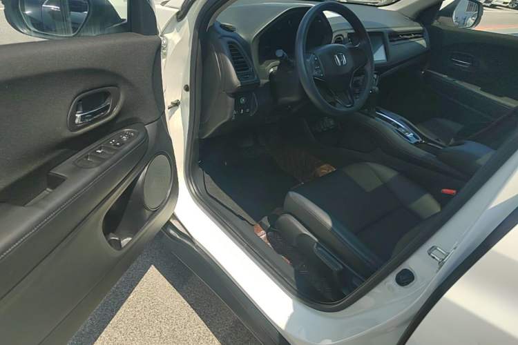 Used Honda Vezel 2019 1.5L CVT Luxury Model China V Driver Seat