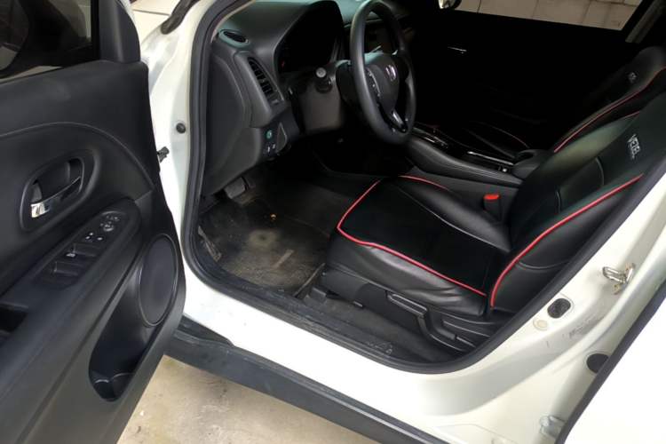 Used Honda Vezel 2019 1.5L CVT Luxury Model China V Driver Seat