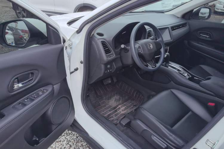 Used Honda Vezel 2019 220 TURBO CVT Elite Edition China VI Driver Seat