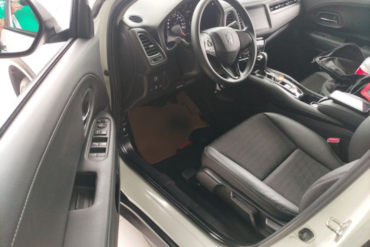 Used Honda Vezel 2019 220 TURBO CVT Luxury Edition China VI Driver Seat