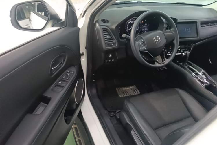 Used Honda Vezel 2019 220 TURBO CVT Luxury Edition China VI Driver Seat
