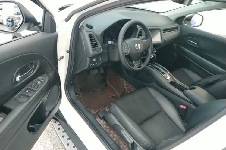 Used Honda Vezel 2019 1.5L CVT Luxury Model China VI Driver Seat