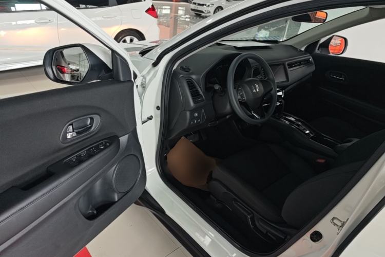 Used Honda Vezel 2019 220 TURBO CVT Luxury Edition China VI Driver Seat