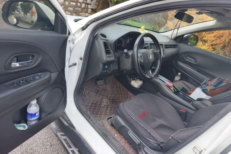 Used Honda Vezel 2019 220 TURBO CVT Luxury Edition China VI Driver Seat