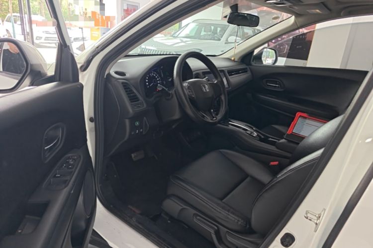 Used Honda Vezel 2019 1.5L CVT Pioneer Edition China V Driver Seat