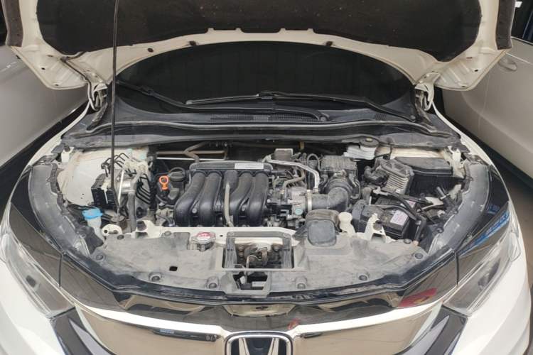 Used Honda Vezel 2019 1.5L CVT Pioneer Edition China VI Engine Bay