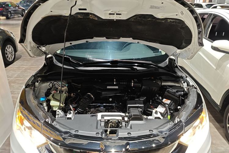Used Honda Vezel 2019 220 TURBO CVT Elite Edition China VI Engine Bay