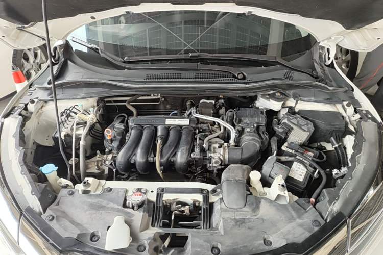 Used Honda Vezel 2019 1.5L CVT Pioneer Edition China V Engine Bay