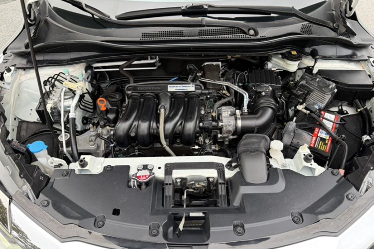 Used Honda Vezel 2019 1.5L CVT Pioneer Edition China VI Engine Bay