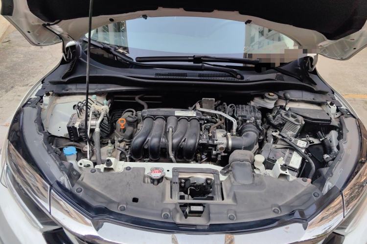 Used Honda Vezel 2019 1.5L CVT Pioneer Edition China VI Engine Bay