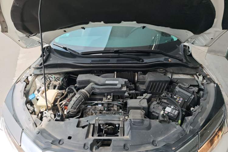 Used Honda Vezel 2019 220 TURBO CVT Elite Edition China VI Engine Bay