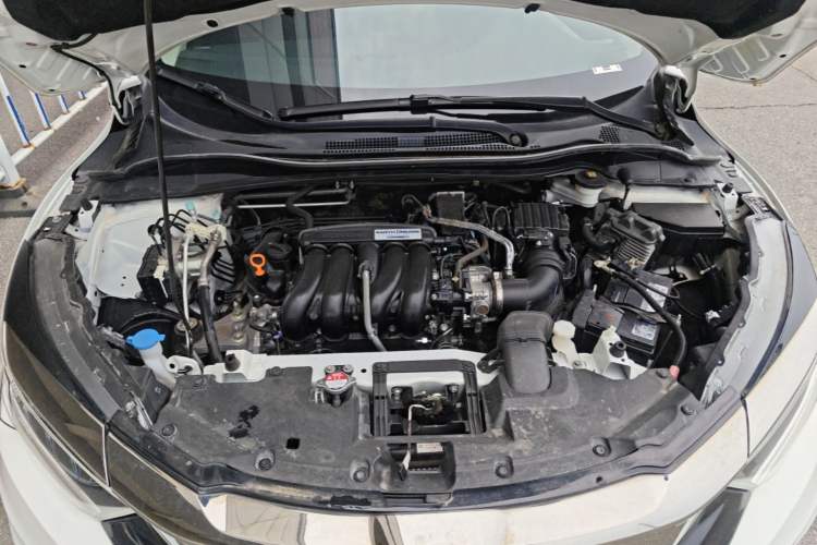 Used Honda Vezel 2019 1.5L CVT Pioneer Edition China VI Engine Bay