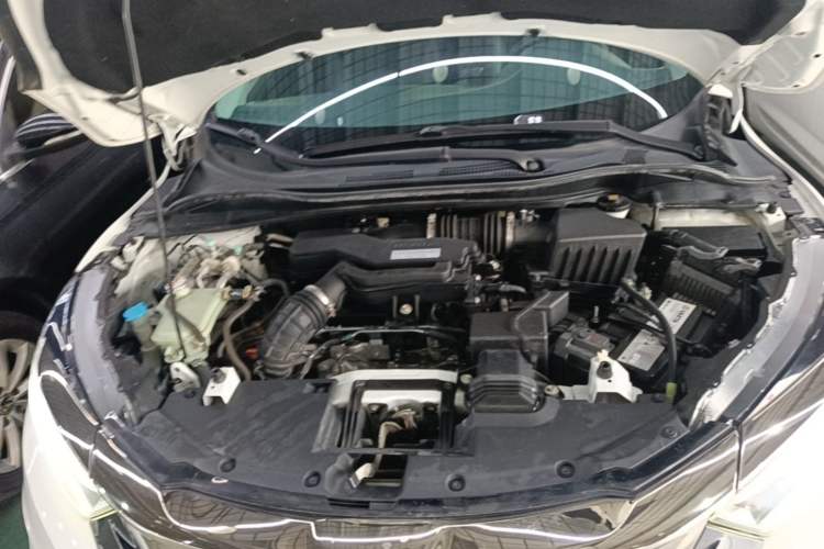 Used Honda Vezel 2019 220 TURBO CVT Luxury Edition China VI Engine Bay
