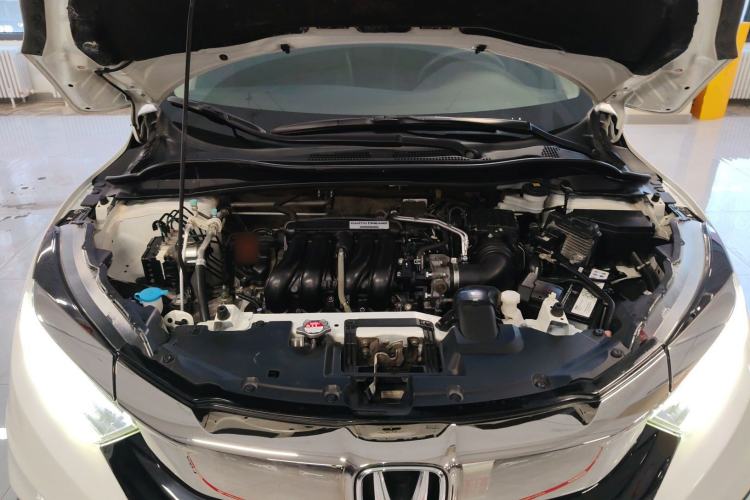 Used Honda Vezel 2019 1.5L CVT Luxury Model China V Engine Bay