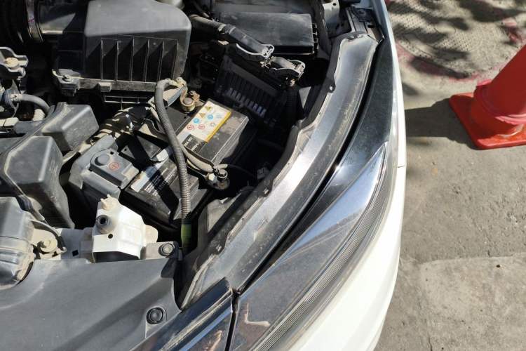 Used Honda Vezel 2019 220 TURBO CVT Luxury Edition China VI Engine Bay Left