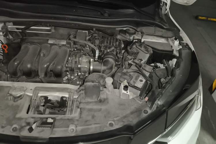Used Honda Vezel 2019 1.5L CVT Pioneer Edition China VI Engine Bay Left