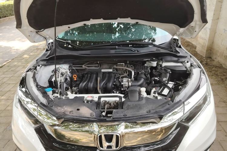 Used Honda Vezel 2019 1.5L CVT Pioneer Edition China VI Engine Bay