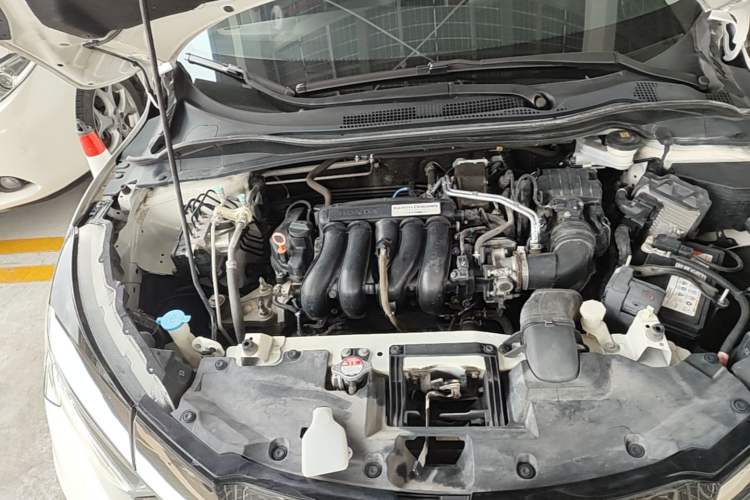 Used Honda Vezel 2019 1.5L CVT Pioneer Edition China V Engine Bay Right