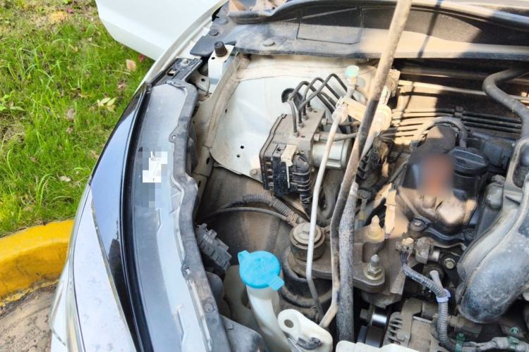 Used Honda Vezel 2019 1.5L CVT Pioneer Edition China VI Engine Bay Right