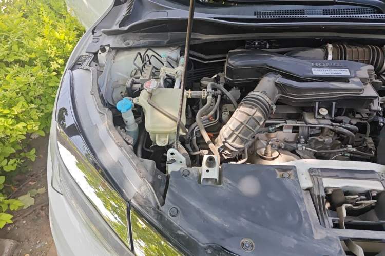 Used Honda Vezel 2019 220 TURBO CVT Elite Edition China VI Engine Bay Right