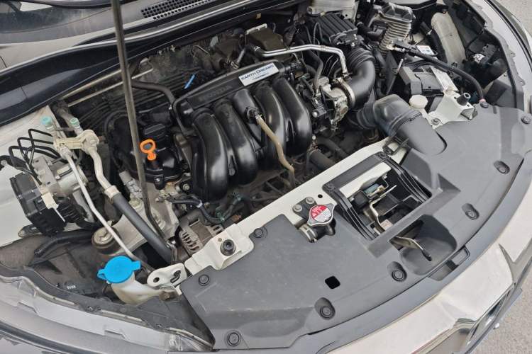 Used Honda Vezel 2019 1.5L CVT Pioneer Edition China VI Engine Bay Right