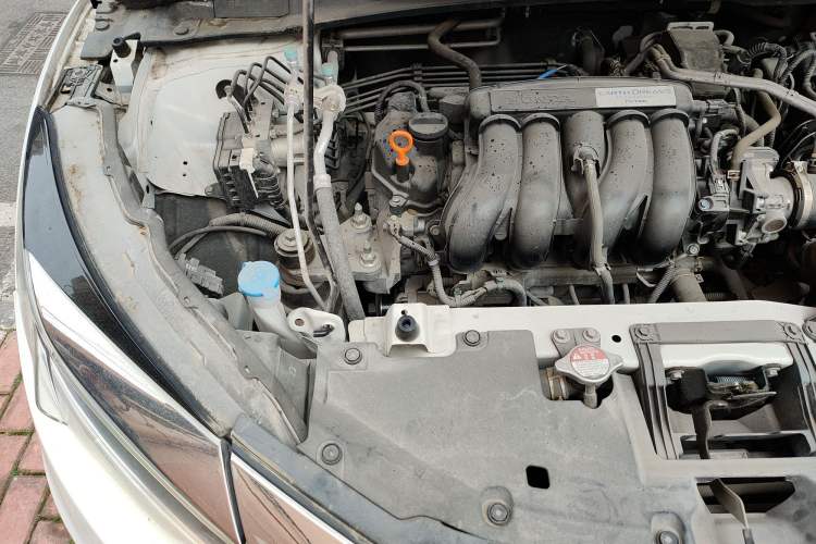 Used Honda Vezel 2019 1.5L CVT Pioneer Edition China VI Engine Bay Right