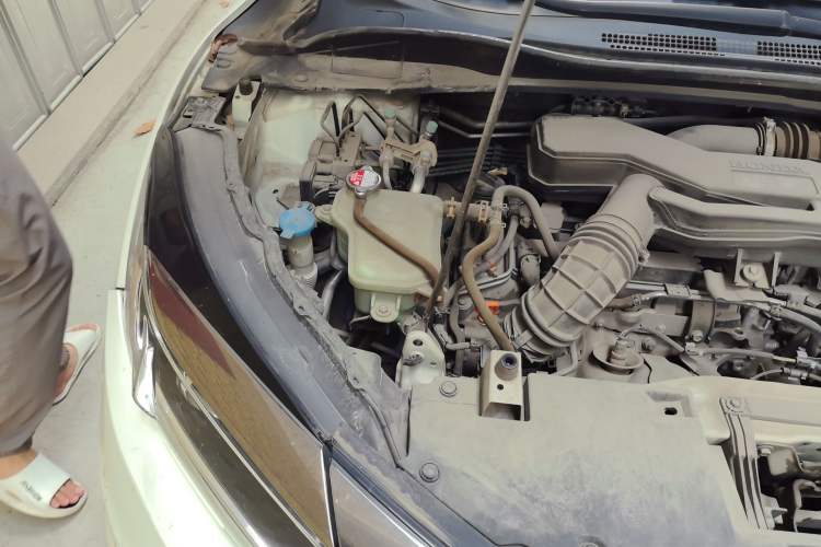 Used Honda Vezel 2019 220 TURBO CVT Elite Edition China VI Engine Bay Right