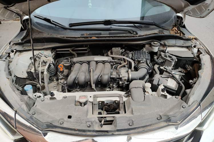 Used Honda Vezel 2019 1.5L CVT Pioneer Edition China VI Engine Bay
