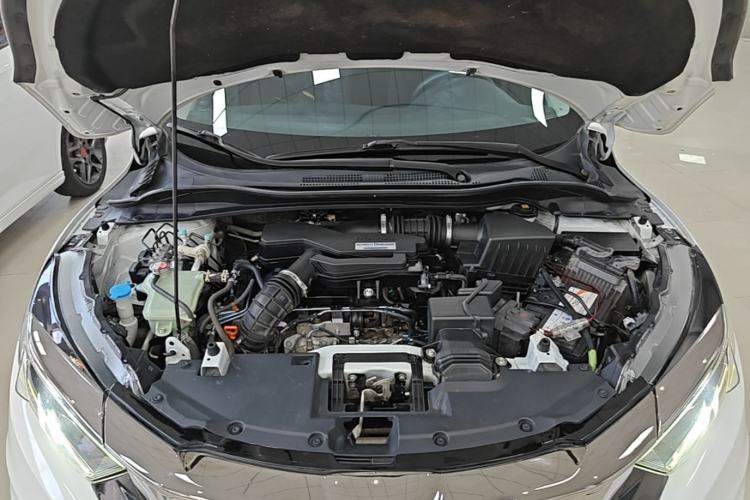Used Honda Vezel 2019 220 TURBO CVT Elite Edition China VI Engine Bay