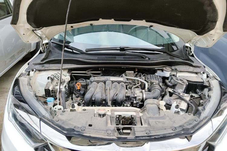 Used Honda Vezel 2019 1.5L CVT Pioneer Edition China V Engine Bay