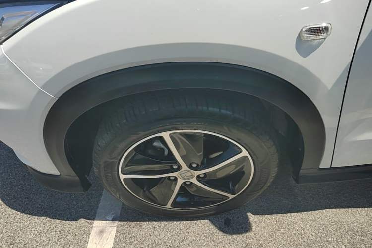 Used Honda Vezel 2019 1.5L CVT Luxury Model China V Exterior 2