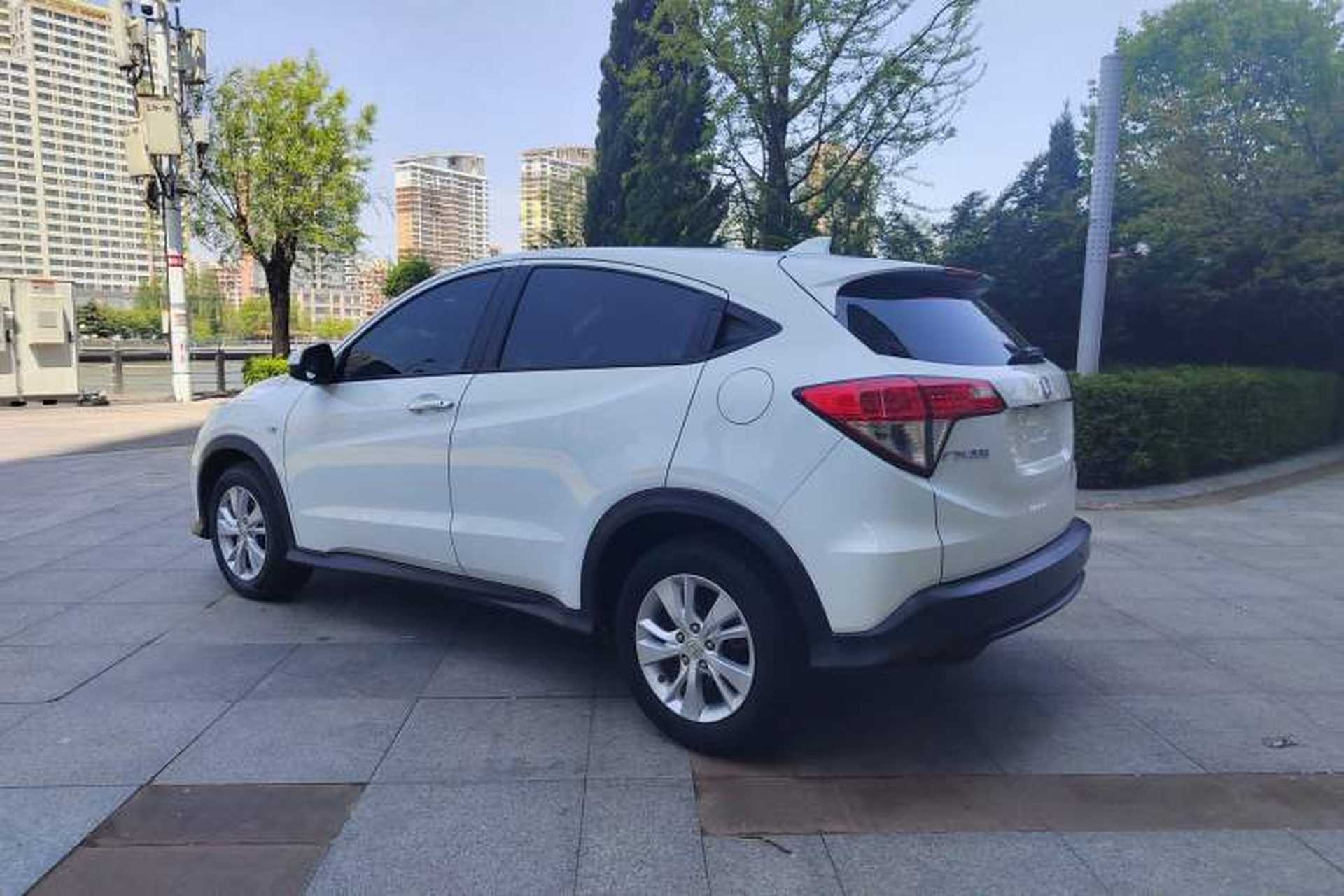 Used Honda Vezel 2019 1.5L CVT Pioneer Edition China VI Exterior 3