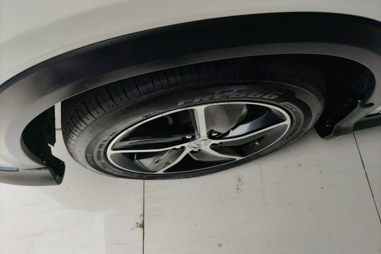 Used Honda Vezel 2019 220 TURBO CVT Luxury Edition China VI Exterior 4