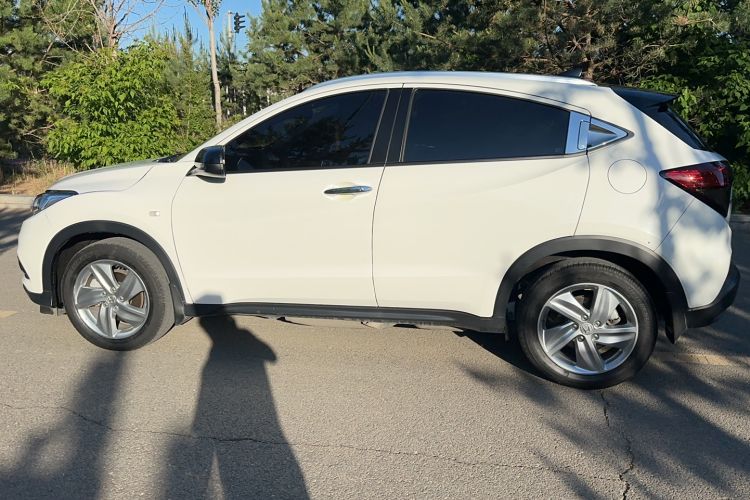 Used Honda Vezel 2019 220 TURBO CVT Elite Edition China VI Exterior 4