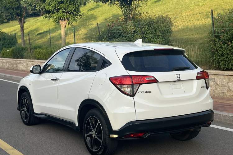 Used Honda Vezel 2019 1.5L CVT Luxury Model China V Exterior 8