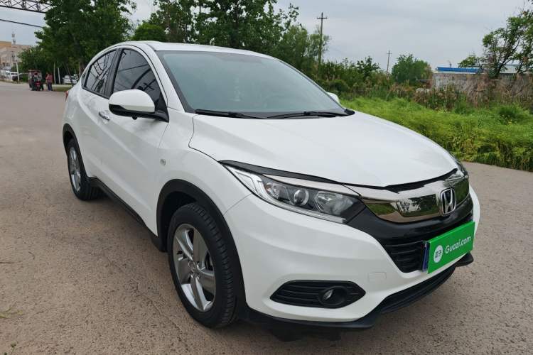 Used Honda Vezel 2019 220 TURBO CVT Elite Edition China VI Front Right 45 Deg