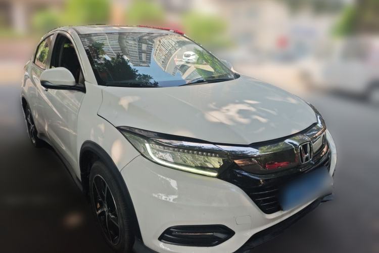 Used Honda Vezel 2019 1.5L CVT Luxury Model China VI Front Right 45 Deg