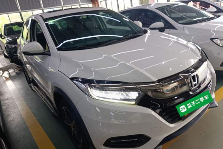 Used Honda Vezel 2019 220 TURBO CVT Luxury Edition China VI Front Right 45 Deg