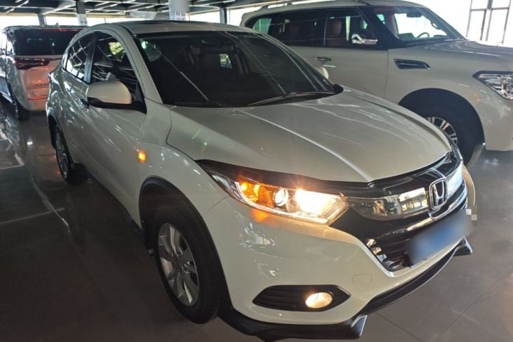 Used Honda Vezel 2019 1.5L CVT Pioneer Edition China VI Front Right 45 Deg
