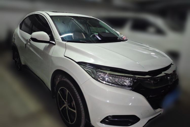 Used Honda Vezel 2019 1.5L CVT Luxury Model China VI Front Right 45 Deg