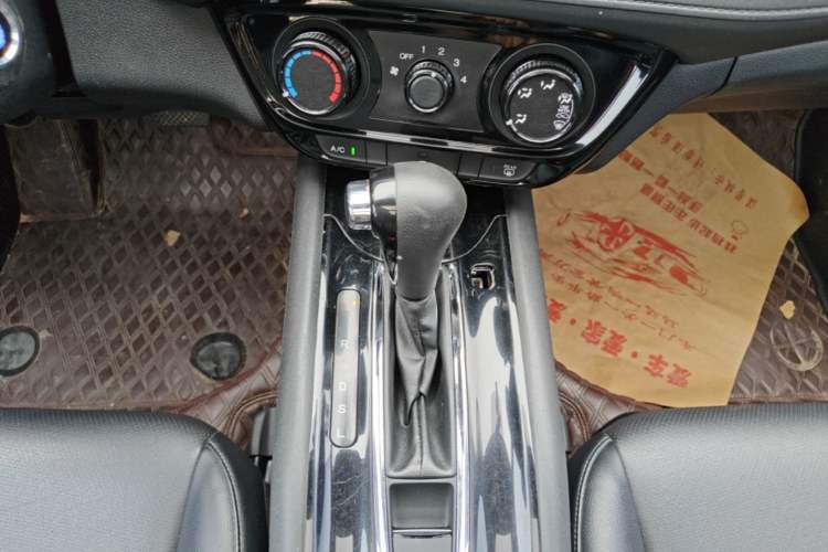 Used Honda Vezel 2019 1.5L CVT Pioneer Edition China VI Gear Lever