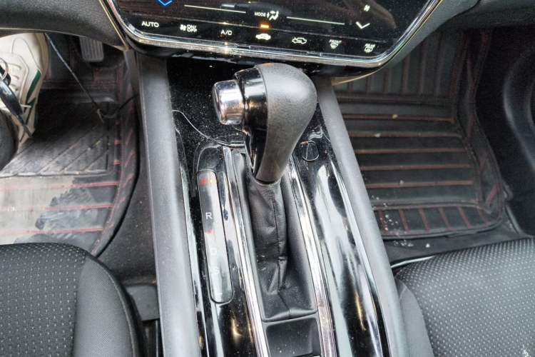 Used Honda Vezel 2019 220 TURBO CVT Elite Edition China VI Gear Lever