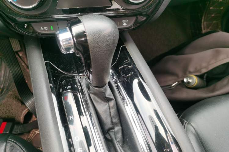 Used Honda Vezel 2019 1.5L CVT Pioneer Edition China VI Gear Lever
