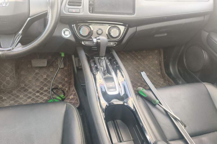 Used Honda Vezel 2019 1.5L CVT Luxury Model China VI Gear Lever