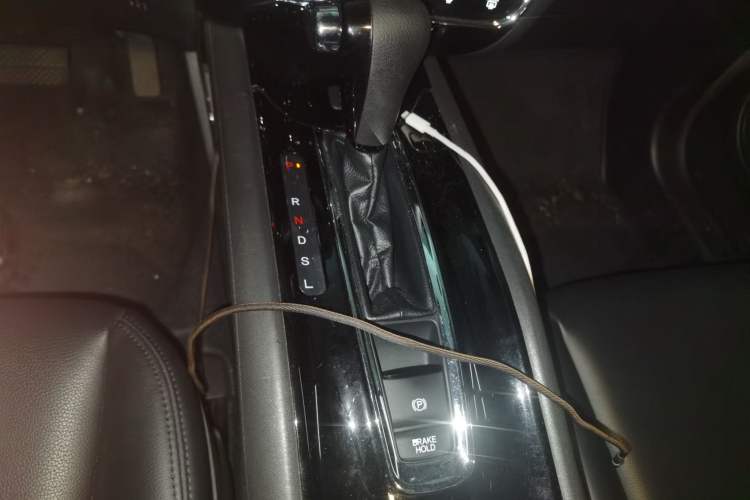 Used Honda Vezel 2019 220 TURBO CVT Elite Edition China VI Gear Lever