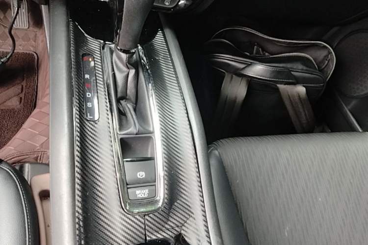Used Honda Vezel 2019 1.5L CVT Pioneer Edition China VI Gear Lever