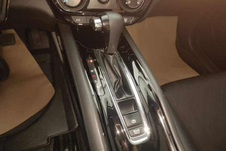 Used Honda Vezel 2019 1.5L CVT Pioneer Edition China VI Gear Lever